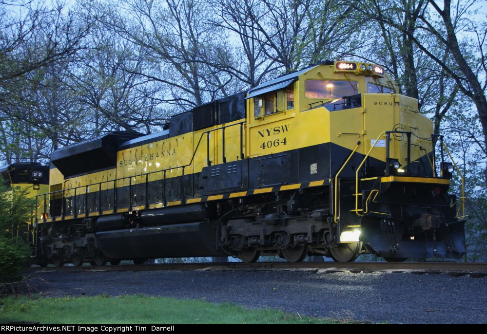 NYSW 4064 at dawn